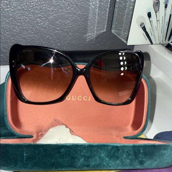 Gucci Black Gradient Women\'s Sunglasses main image 4